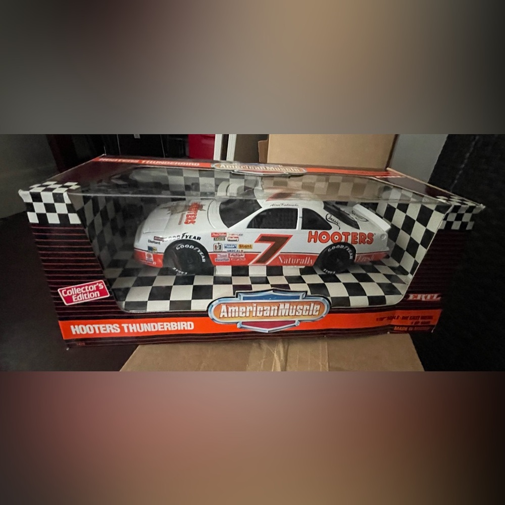 American Muscle Hooters Thunderbird Diecast Car